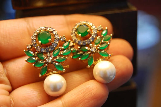 GREEN PEARL & ZIRCON EARRINGS