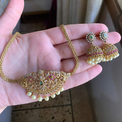 ELEGANT SOUTH INDIAN NECKLACE SET