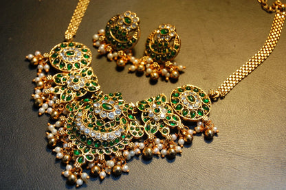 ELEGANT SOUTH INDIAN NECKLACE SET IN GREEN