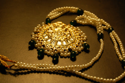 ELEGANT GREEN KUNDAN MALA