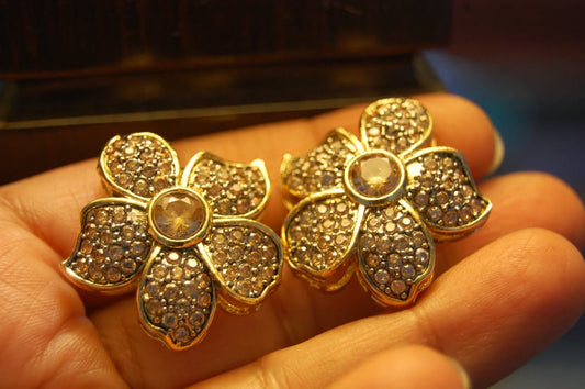 FLORAL CHAMPAGNE EARRINGS