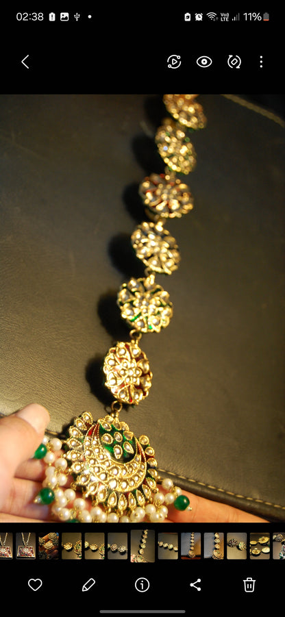 BLUE JHOOMAR STYLE EARRINGS IN KUNDAN & PEARLS