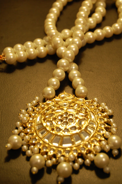 ELEGANT KUNDAN MALA