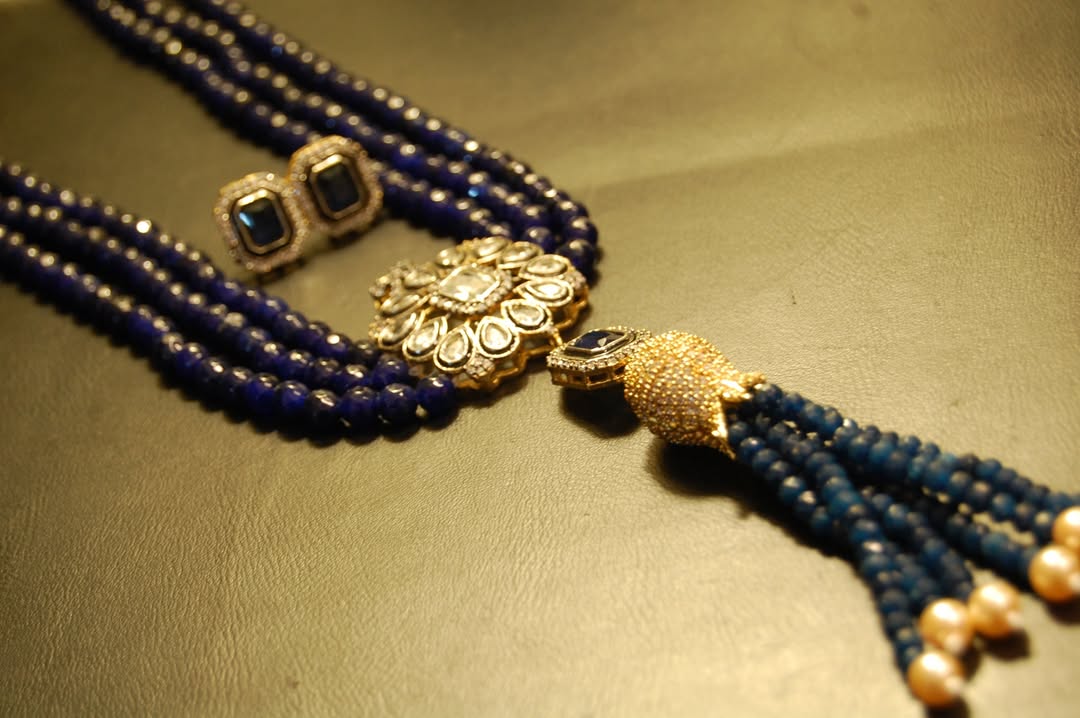 SAPPHIRE BLUE LONG MALA WITH TUSSEL
