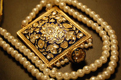 KUNDAN & BLUE MEENA MALA