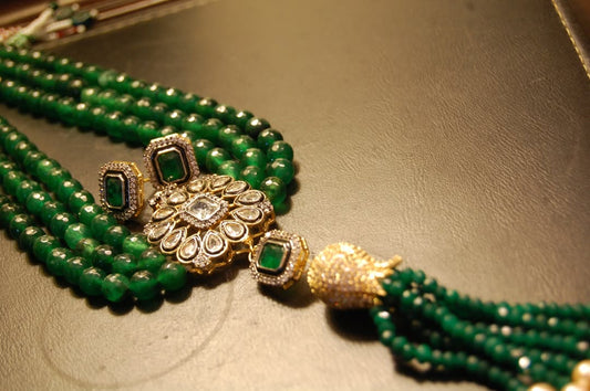EMERALD GREEN LONG MALA WITH TUSSEL