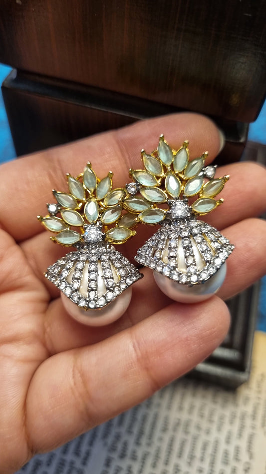 JADE GREEN PEARL EARRINGS