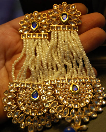 BLUE JHOOMAR STYLE EARRINGS IN KUNDAN & PEARLS