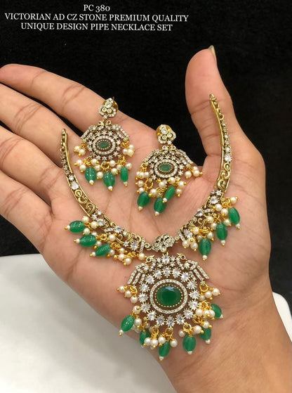 SOUTH INDIAN NECKLACE SET IN GREEN & ZIRCON