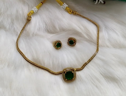 DELICATE EMERALD GREEN & ZIRCON NECKLACE SET