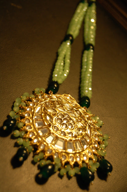 ELEGANT GREEN KUNDAN MALA