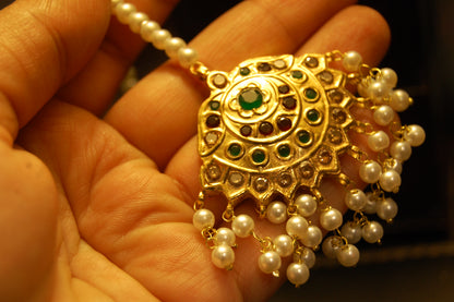 RED, GREEN TIKKA WITH PEARLS