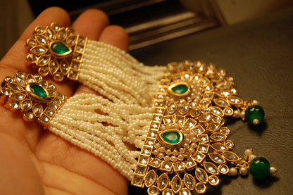 JHOOMAR STYLE EARRINGS IN KUNDAN, PEARLS & GREEN