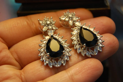 ZIRCON BLACK EARRINGS