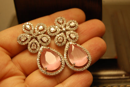 ZIRCON FLORAL EARRINGS IN PINK