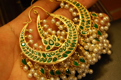 LARGE BALAS IN GREEN & PEARLS