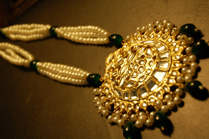 ELEGANT GREEN KUNDAN MALA