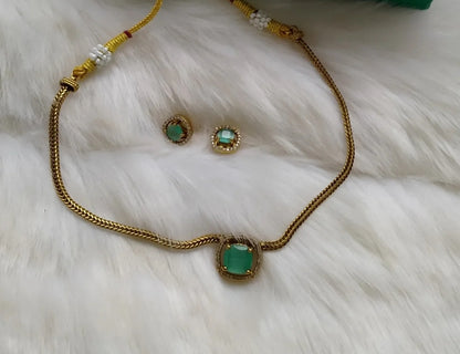 DELICATE GREEN & ZIRCON NECKLACE SET