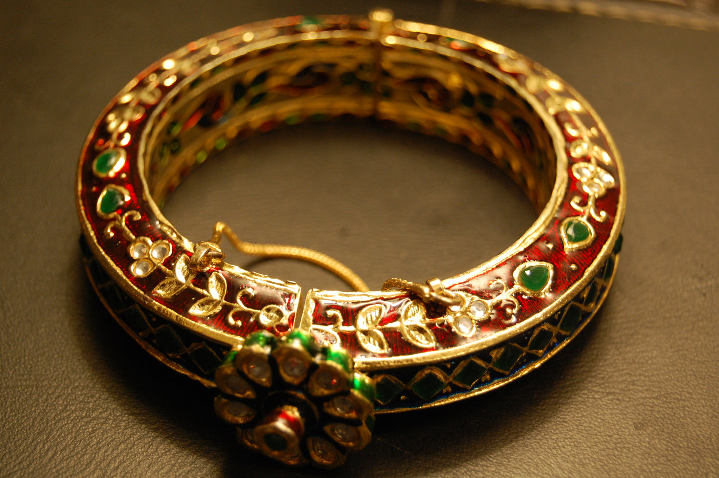 KARA IN MEENA & KUNDAN