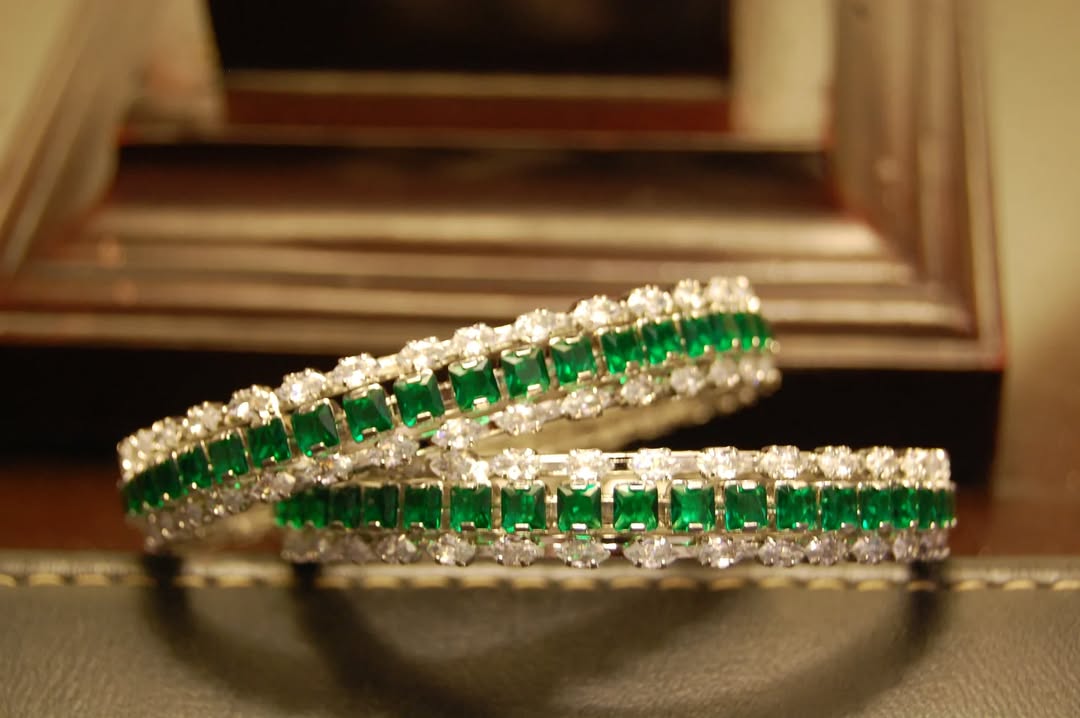 ELEGANT GREEN & ZIRCON BANGLES