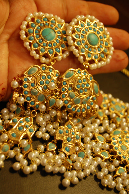FEROZA & PEARLS CHOKER SET