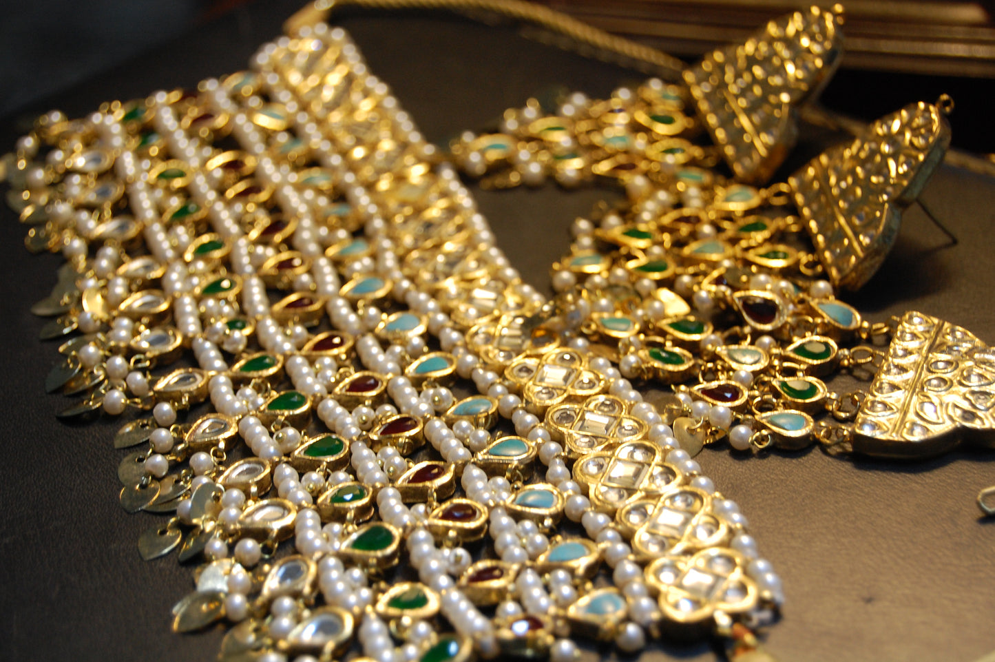 MULTI STONE CHOKER SET