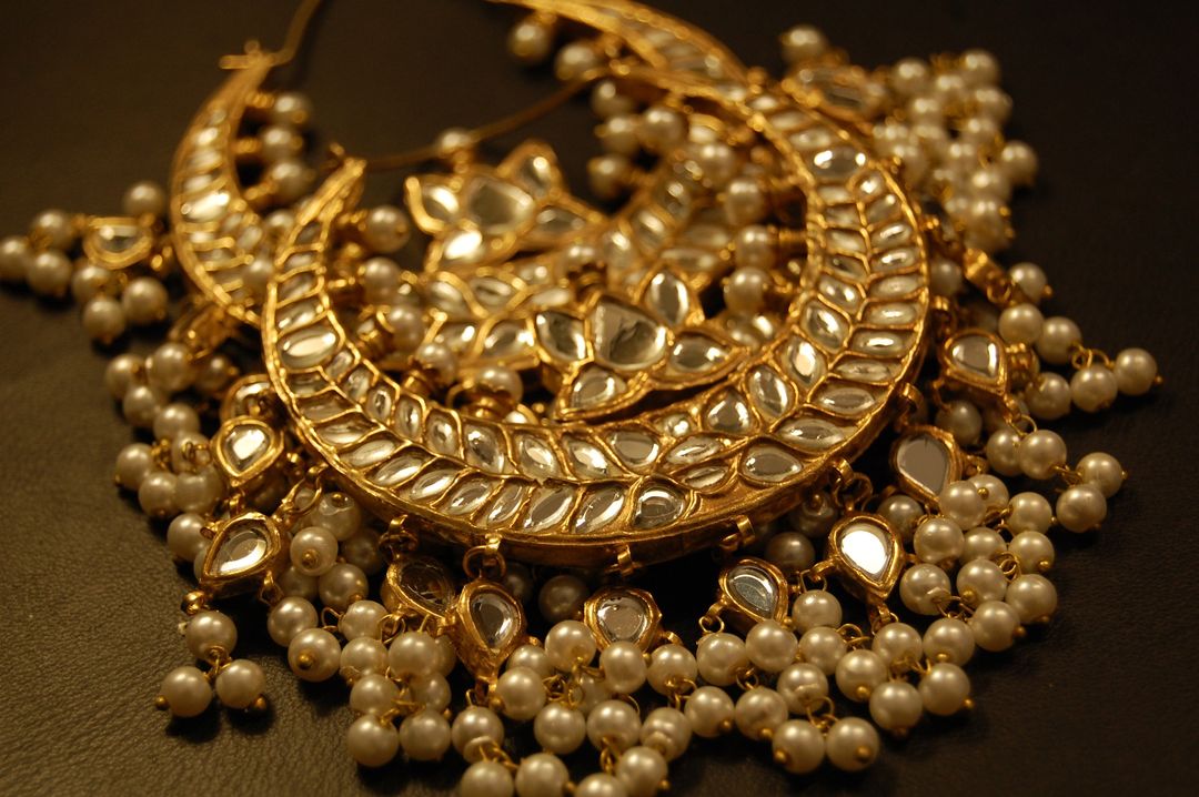 LARGE BALAS IN KUNDAN & PEARLS
